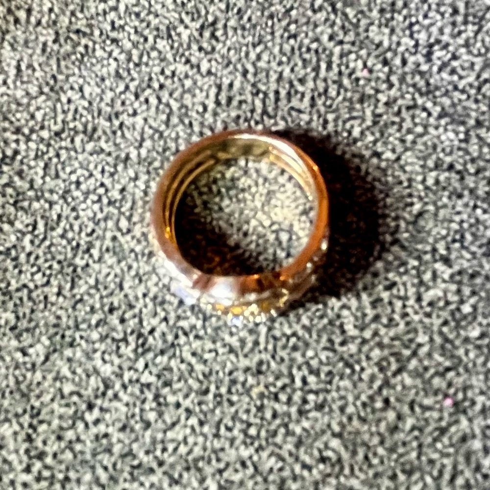 JBH* G by Guess Goldtone Ring wiFaux Diamonds - Picture 6 of 8